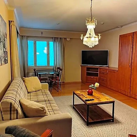 Lounatuuli Otel